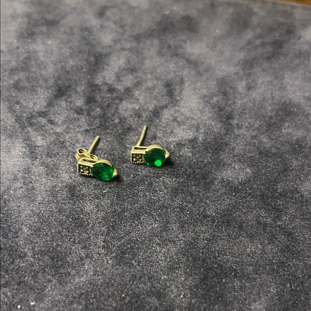 Elegant Green Stud Earrings
